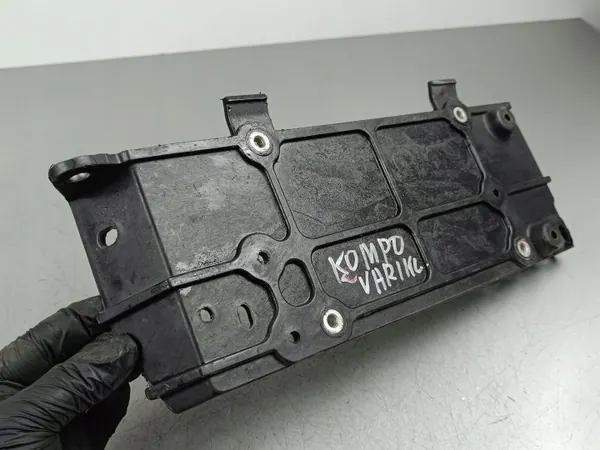 Soporte Computadora Motor MG ZS OEM 10477634 - Usado image 3