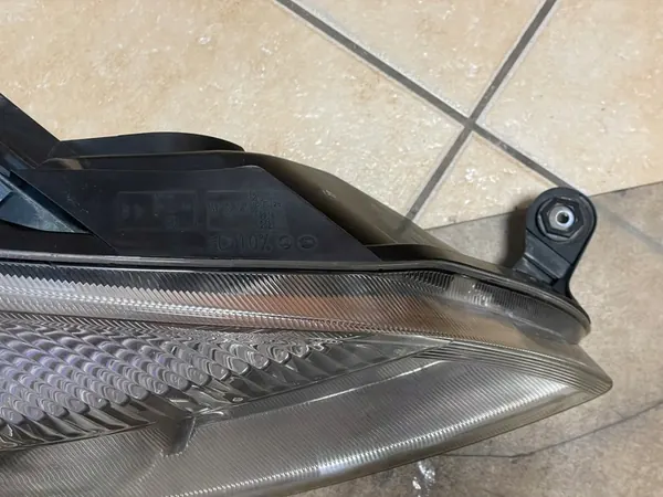 Farol Direito - HELLA 1EL 010 417-381 image 9