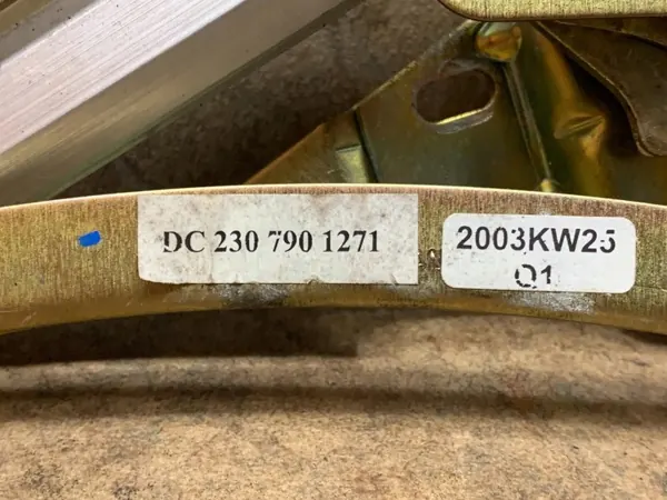 OEM A2307901271 Rechter Daksluitactuator Mercedes SL image 4