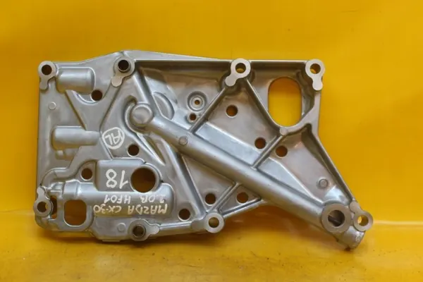 Support de Pompe à Huile OEM 10406 S5209 Mazda CX-30 image 3
