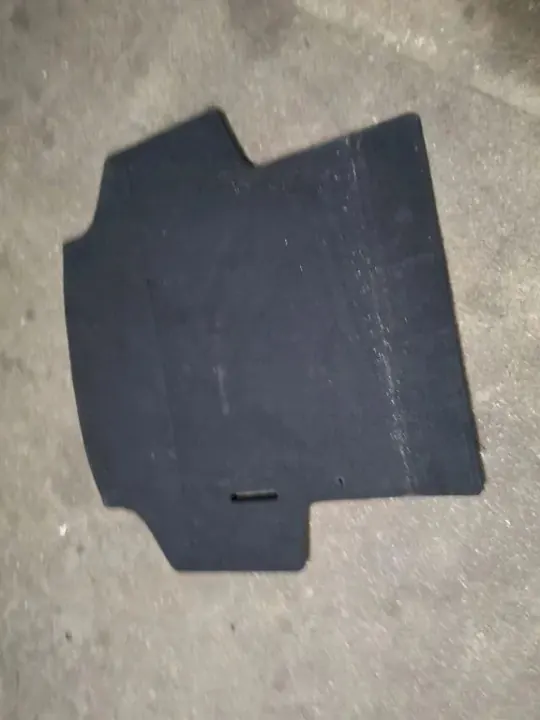Alfombrilla de maletero usada OEM 849083NF0B Nissan 2015 image 2