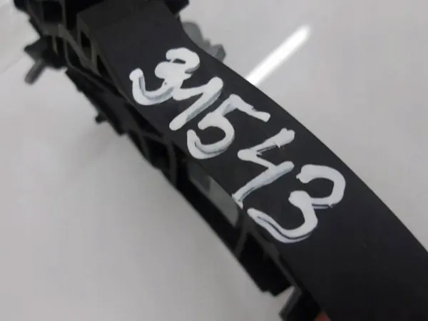 Puskuri kiinnike Peugeot 2008 II vasen + oikea image 3