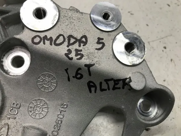AC-pumpfäste OEM F4J16-1025016 för Chery image 3