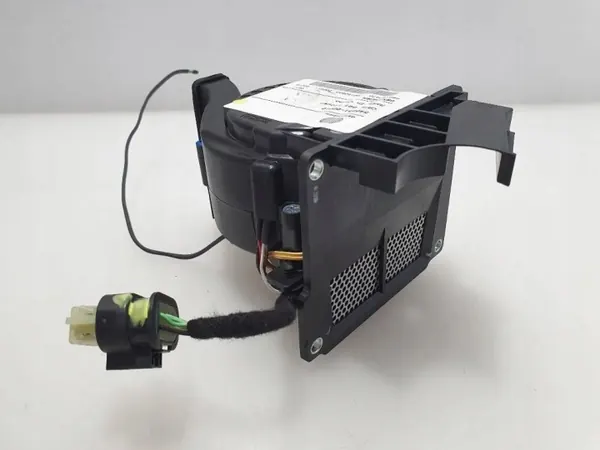 Ventilateur Batterie OEM 5WA915107 pour Volkswagen Golf VIII image 3