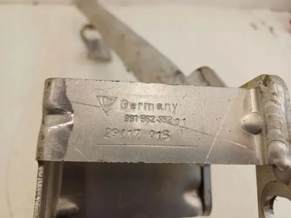 Porsche 911 karossdel OEM 99156235201 - Begagnad image 3