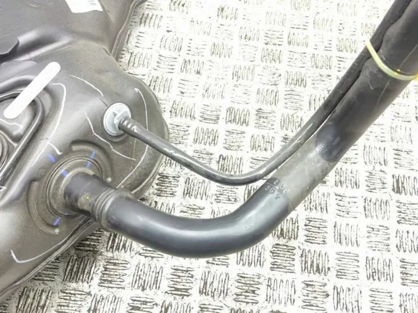 Réservoir Citroen C5 Aircross OEM 9848966980 image 10