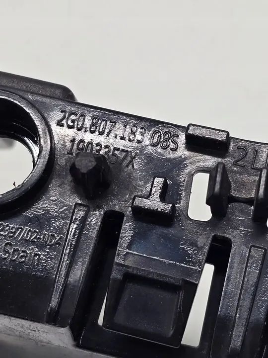 VW POLO 6 Supporto Paraurti Anteriore Destro 2G0807183 image 2