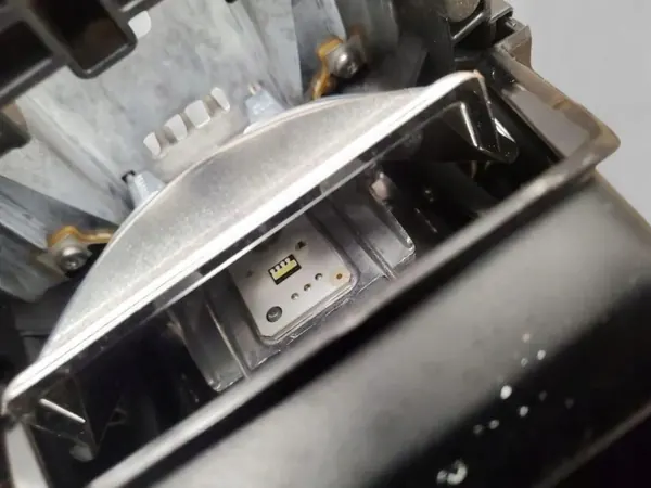 Elemento farol BMW M8 OEM 1420000324 Lado direito image 4