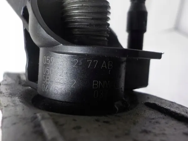 Einspritzdüse Audi A6 C6 3.0 TDI OEM 059130277AB image 3