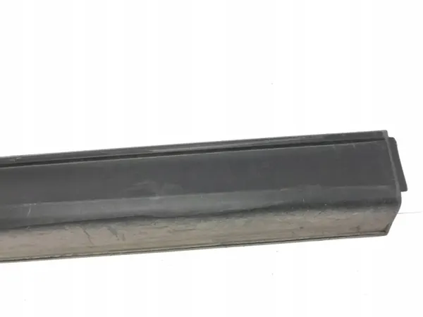 Mazda OE KB7W-51RA1 Voor Deur Bekleding image 4