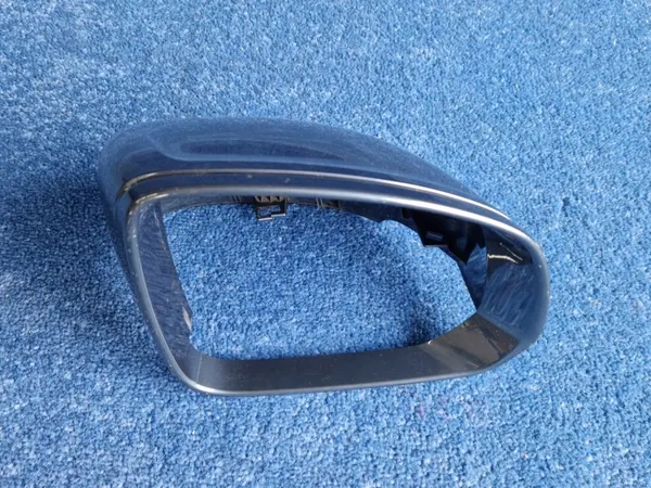 Volvo XC90 II Oikea peilin kansi OEM 31688505 image 3