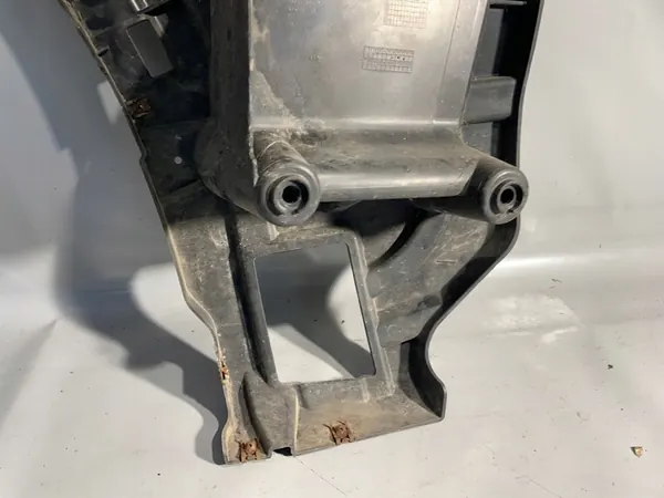 BMW X3 F25 Takaoikea Puskimen Kiinnike 51127210078 image 8