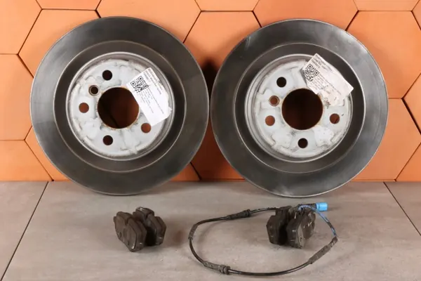 OEM 6891086 Bromsskivor & Belägg Bak BMW X1/X2 image 2