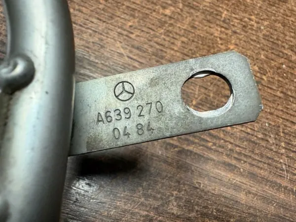 Öleinfüllstutzen Mercedes-Benz OEM 6392700484 image 6