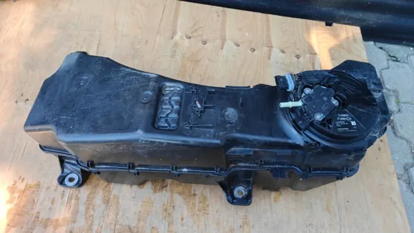 Réservoir AdBlue Ford Ranger OEM JB3G-5J228-B image 5