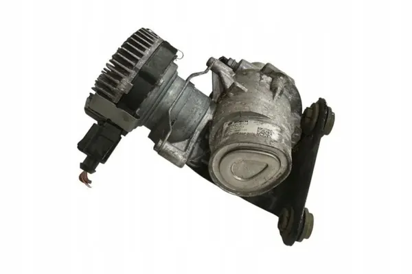 VW Remcilinder OEM 5QE614307E voor Golf VII Variant image 2