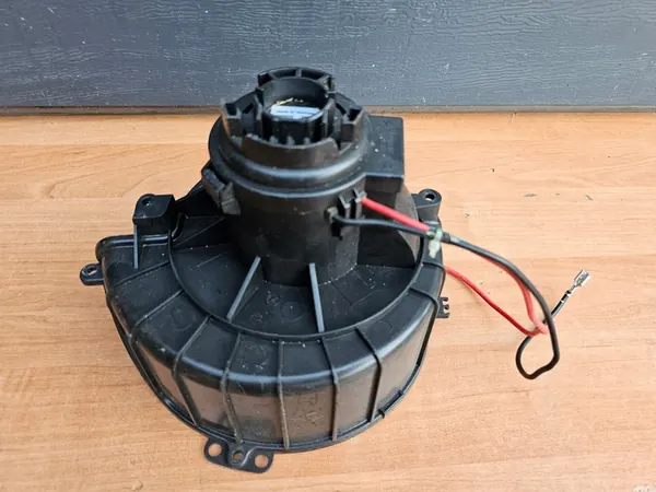 Ventilador de aquecimento OPEL ASTRA H III image 2