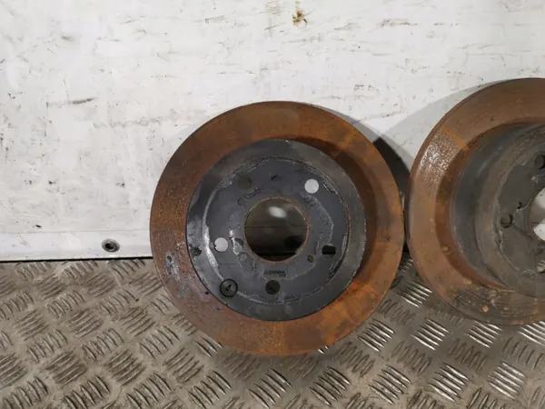 Taka jarrulevy OEM FBZ11803 Toyota RAV4:lle image 4