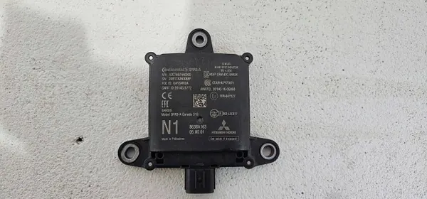 Sensor radar ángulo muerto trasero derecho OEM 8638A163 image 3