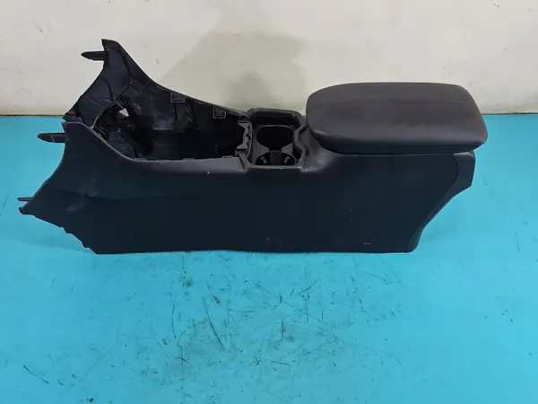Accoudoir tunnel OEM 58810-42010 pour Toyota RAV4 2018-2022 image 7