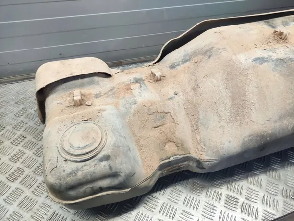 Tanque Ford F150 OEM FL349K007CG - Usado image 7