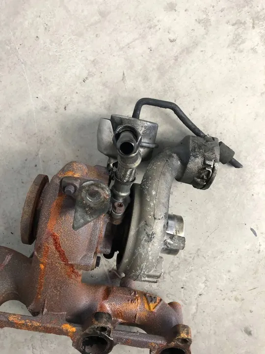 Turbo Volkswagen Transporter - Caravelle T5 image 5