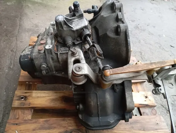 Handgeschakelde versnellingsbak OEM 643958655 Opel image 3