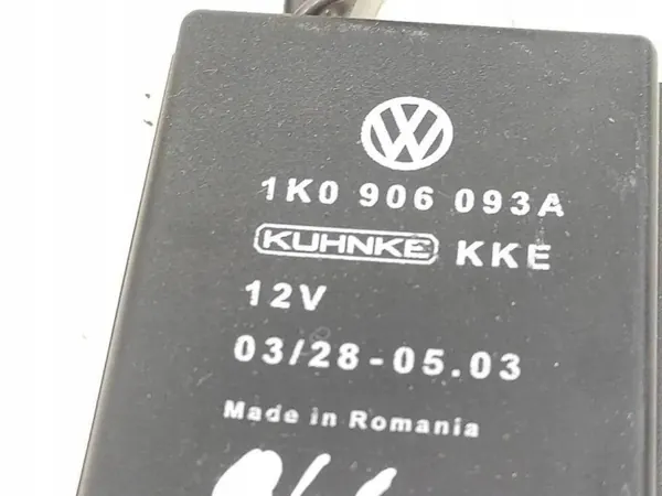 Contrôleur pompe à carburant OEM 1K0906093A Audi A3 image 3