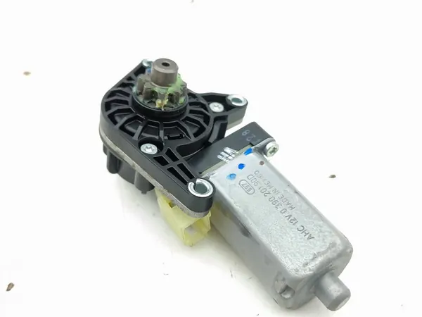 Sitzmotor Ford Mustang Mach-E OEM 0390201900 image 6