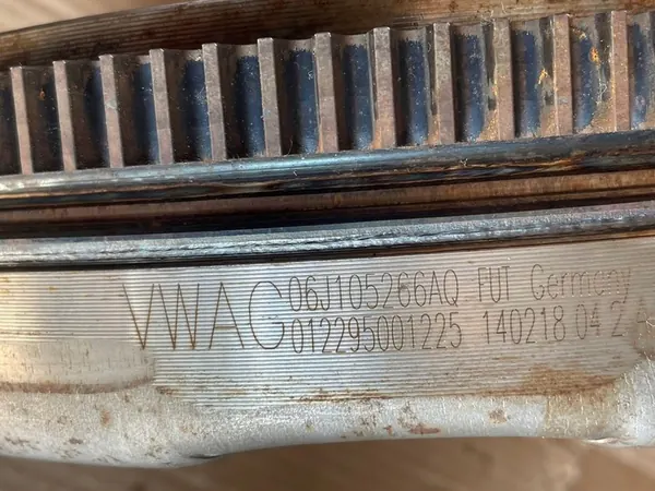 VW Audi Skoda 2.0 TFSI Volante de Dupla Massa 06J105266AQ image 2