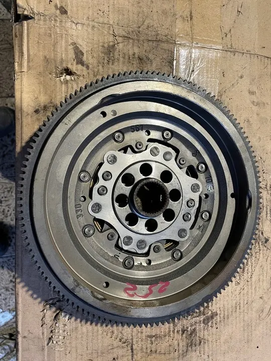 VW Audi Skoda 2.0 TFSI Volante de Dupla Massa 06J105266AQ image 4