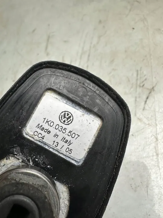 OEM 1K0035507 GPS-antenni Volkswagen Golf VI:lle image 5