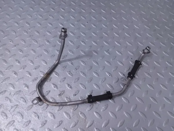 Flexible de refroidisseur d'huile Audi Q7 OEM 057145825E image 2
