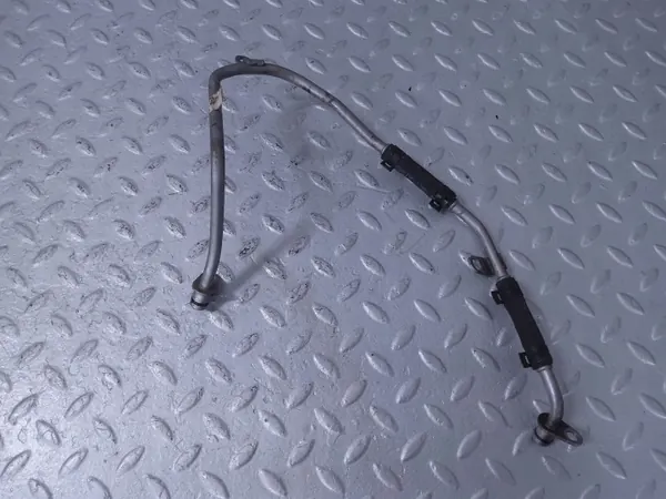 Flexible de refroidisseur d'huile Audi Q7 OEM 057145825E image 4