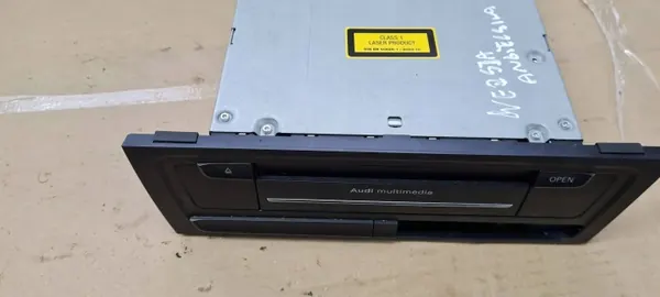 Audi A5 8T Navigationsläsare OEM 8T2035666D image 3
