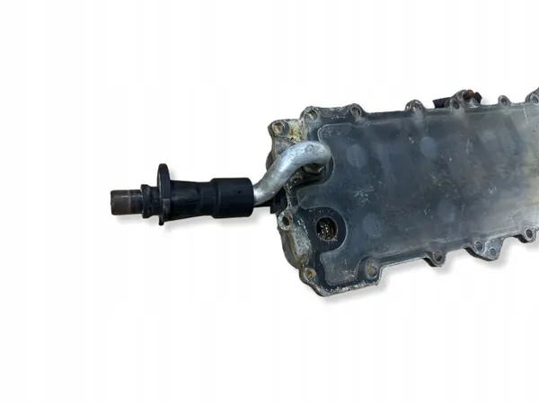 Refroidisseur d'huile moteur Land Rover OEM 8W936A642A image 3