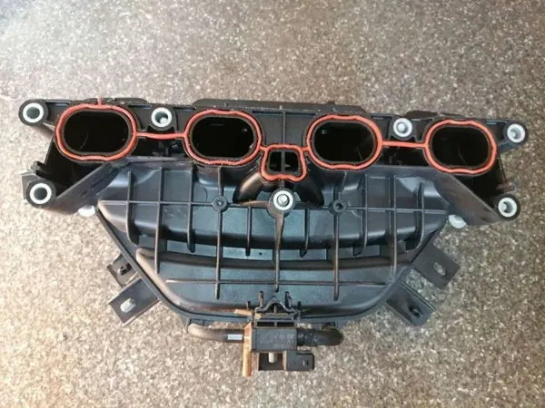Colector de admisión OEM 55569381 para Opel Cascada 1.6L image 5