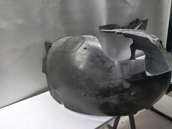 Volkswagen OE 2K5805912 Front Wheel Arch image 10