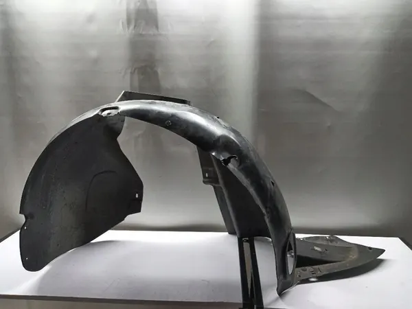 Volkswagen OE 2K5805912 Front Wheel Arch image 5