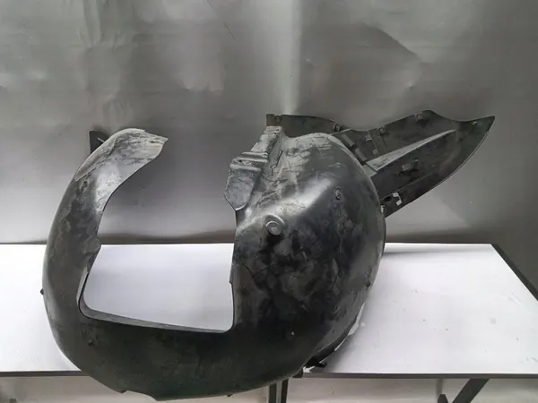 Volkswagen OE 2K5805912 Front Wheel Arch image 8