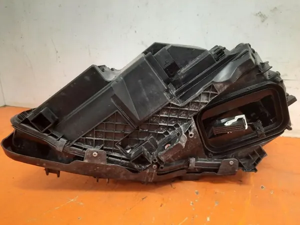 MERCEDES GLA X 156 Rechter Koplamp A1569067000 image 10