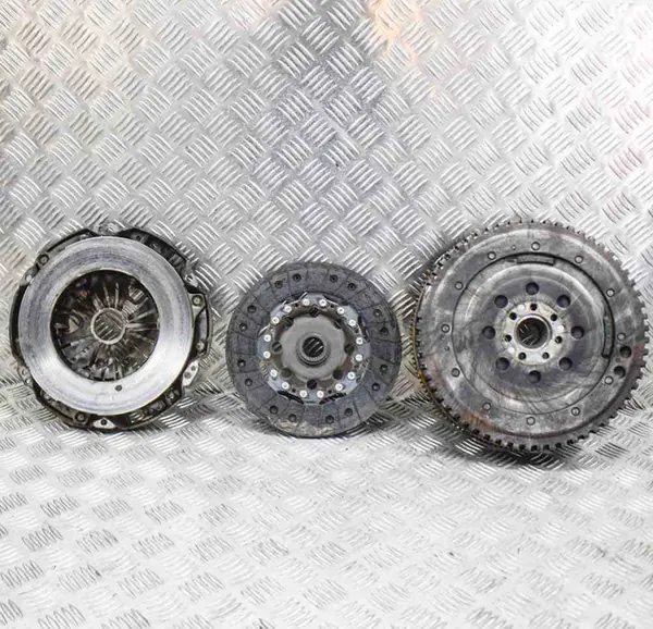 Kytkinpaketti MERCEDES-BENZ A (W176) 1.5L diesel 2015 image 4