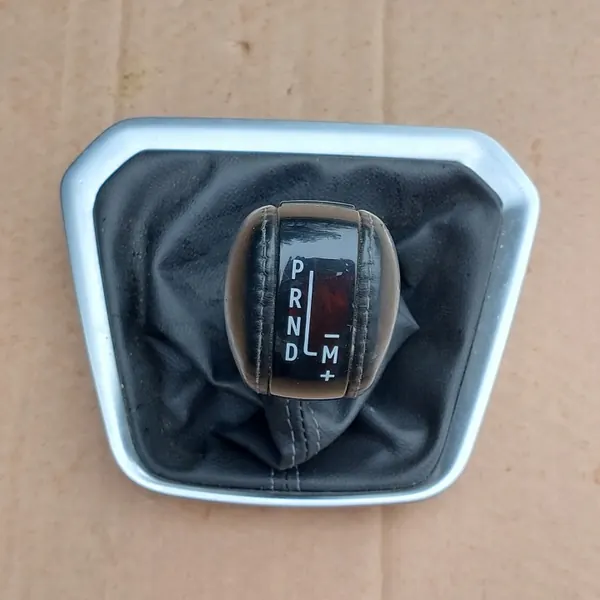 Renault Trafic IV Manchon Levier Vitesse OEM 350384162 image 2