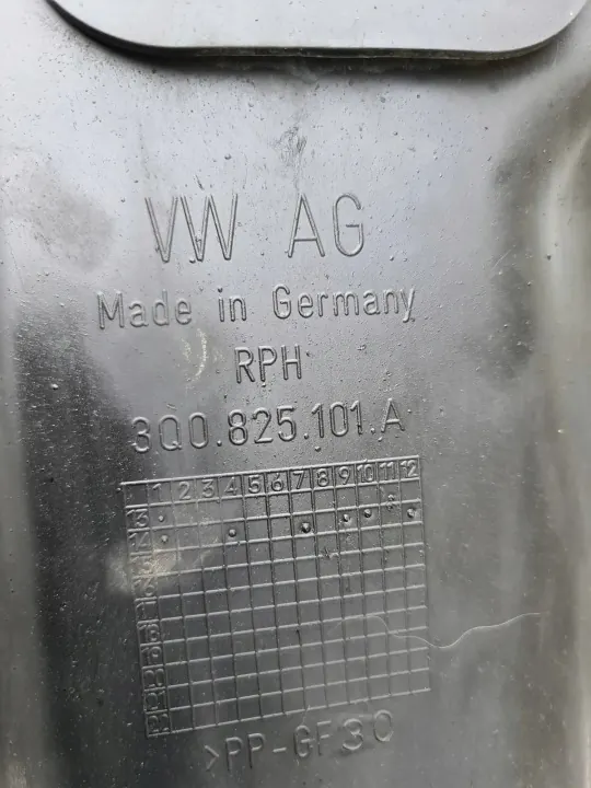 OEM 3Q0825101A Achter linker remschijfbeschutting image 3