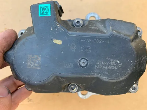 EGR-klep Renault / Nissan / Opel / Fiat 1.6 - 147109948R image 2