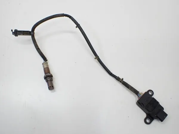 Sensor NOx OEM 89463-71010 para Toyota Hilux 2.8 D-4D image 2