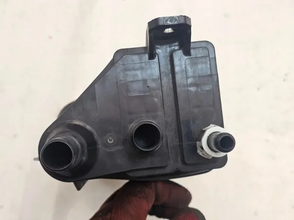 Subaru Ascent hiilifiltteri OEM 42035XC00A image 4