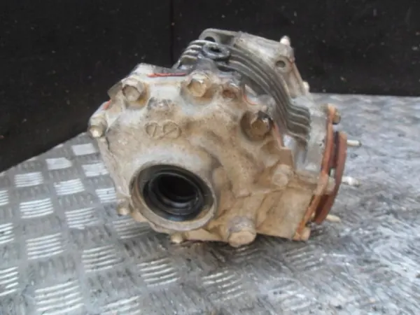 Siirtolaatikko OEM W82.1Y029 Toyota RAV4 III:lle image 3