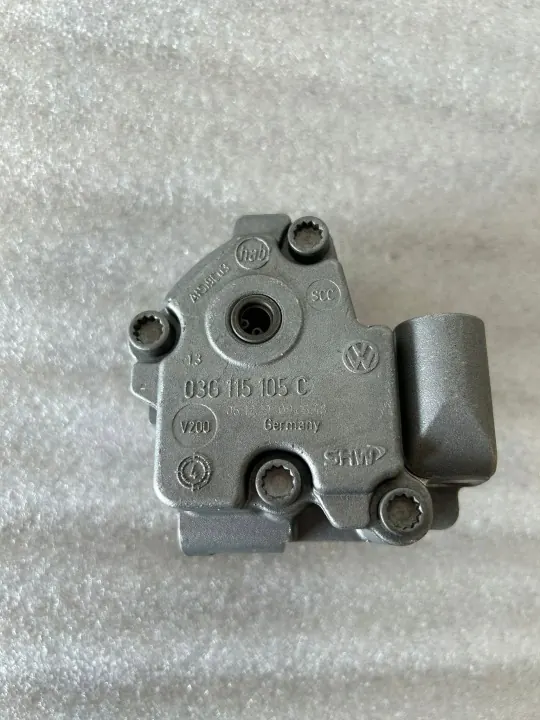 Bomba de aceite usada OEM 03G115105C VW Audi 2.0 TDI image 6