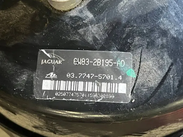 Servofrein Jaguar XK XKR 2007 OEM 6W832B195AD image 5